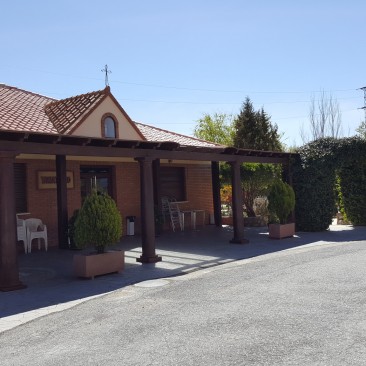 tanatorio-guadix-fachada